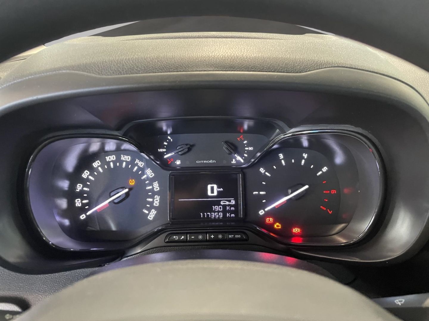 Fahrzeugabbildung Citroën Berlingo Kasten Club M L1 AHK Fernlichtass. Temp