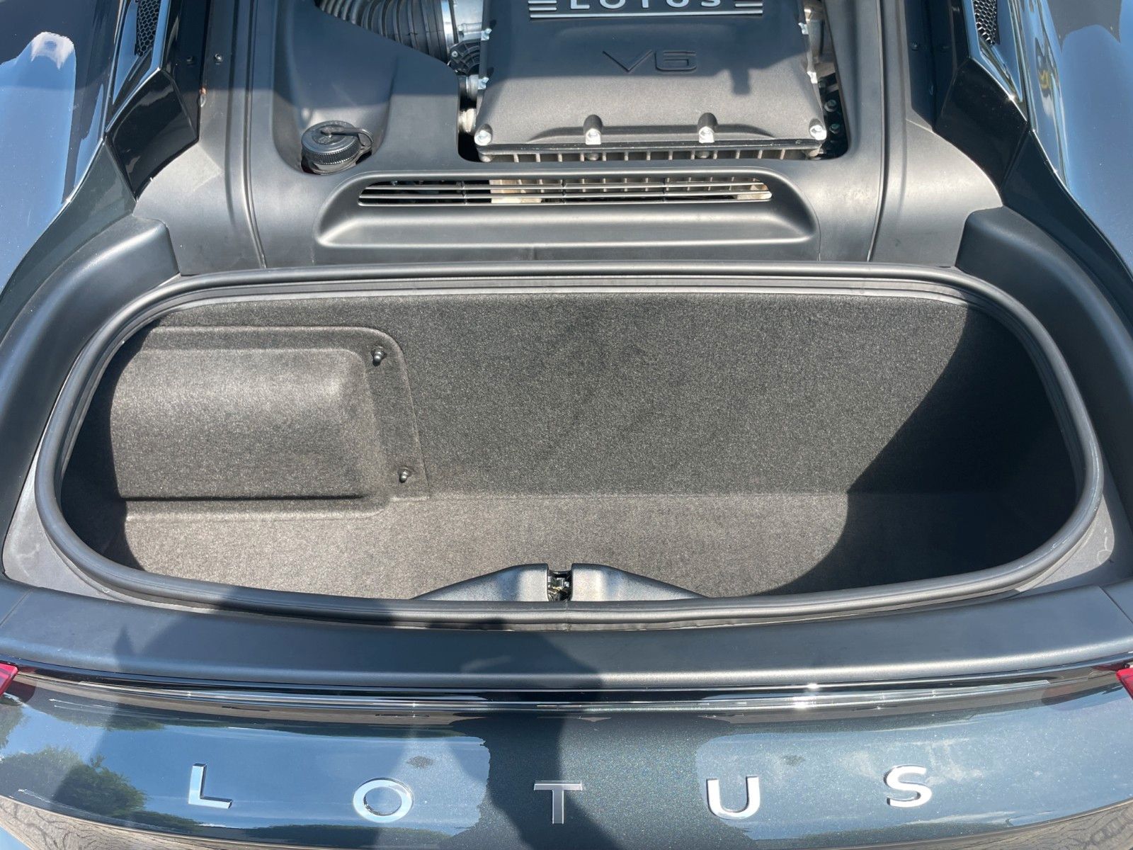 Fahrzeugabbildung Lotus Emira V6 First Edition Automatik sehr selten