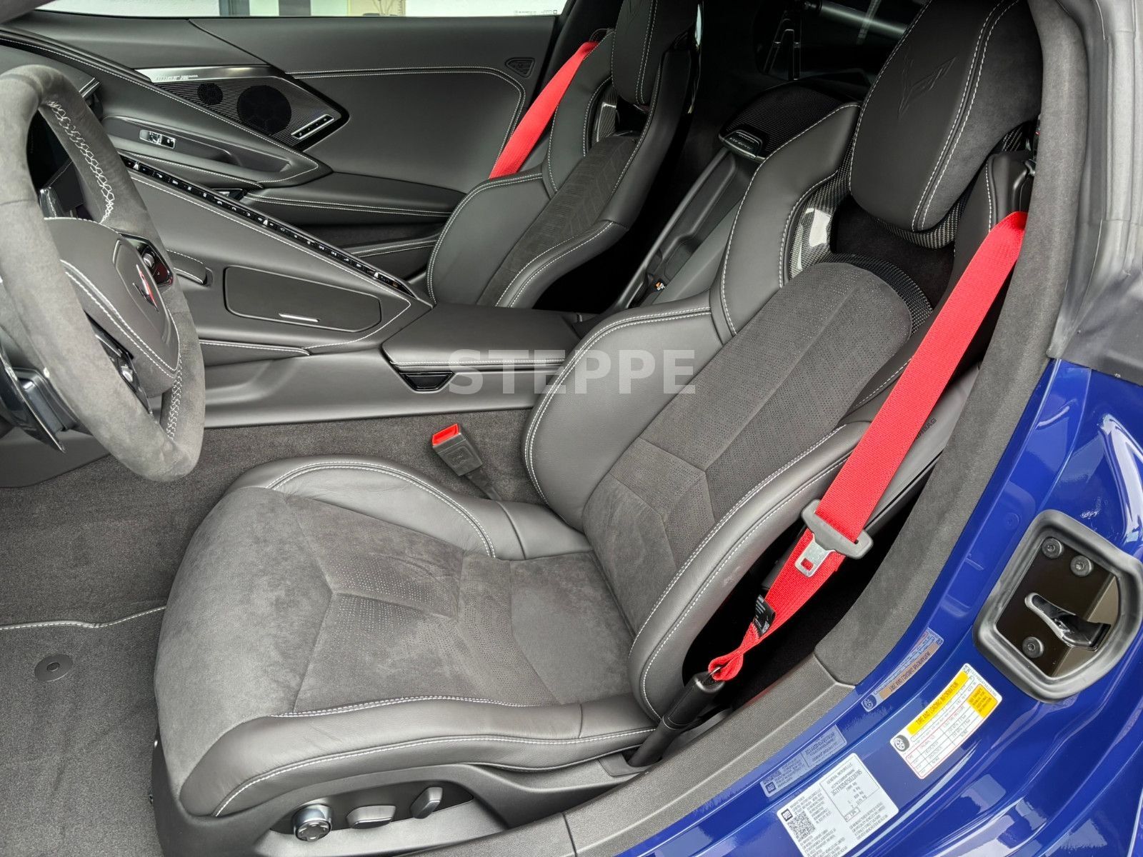 Corvette C8 Stingray Coupe 2025 3LT EUModell STEPPE