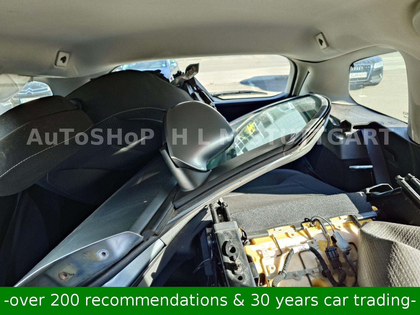 Opel Astra 2011 — photo 23