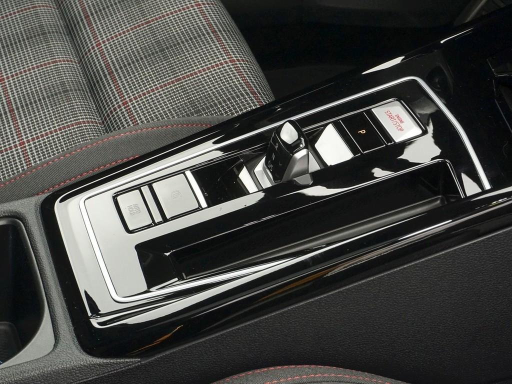 Volkswagen Golf GTI 2,0 l TSI 180 kW 7-DSG GTI, миниатюра 8
