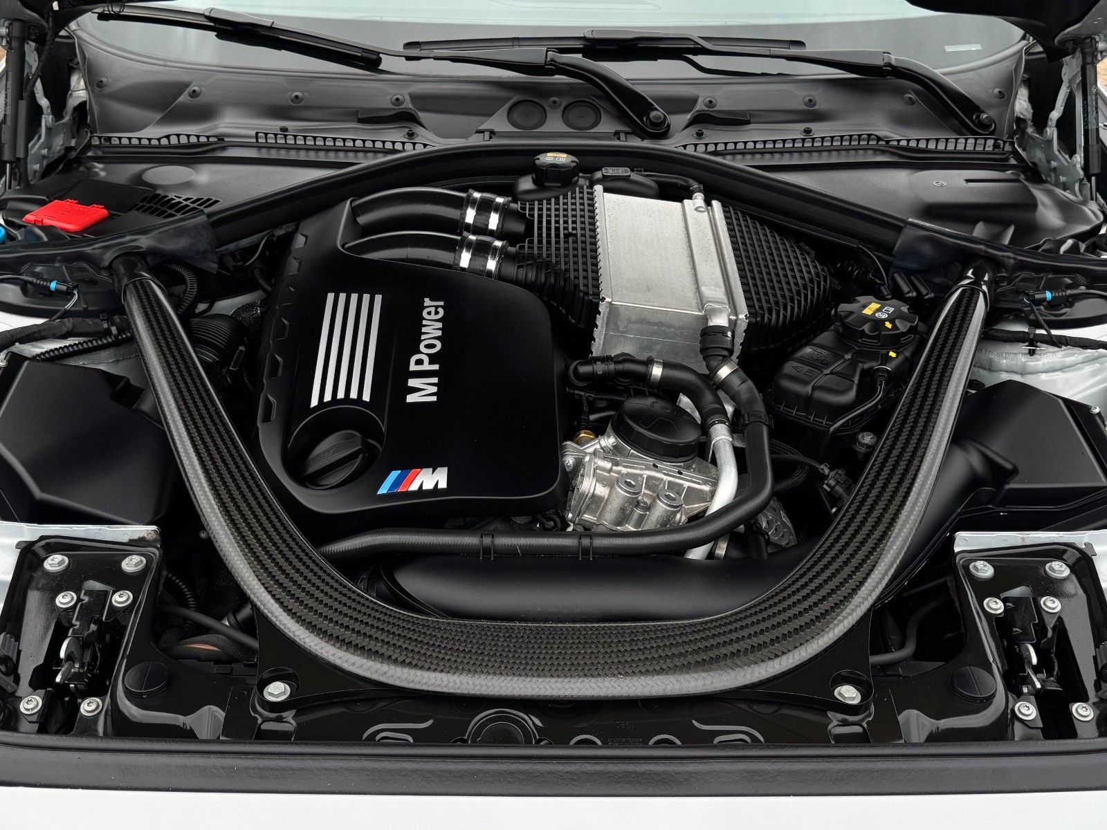 Fahrzeugabbildung BMW M2 CS 1of2200 Carbon Alcan. M-Drivers H&K Kam