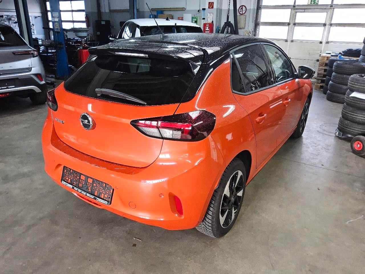 Fahrzeugabbildung Opel Corsa-e F EDITION 3-PHASIG NAVI/LED/VIRT./SH/DAB