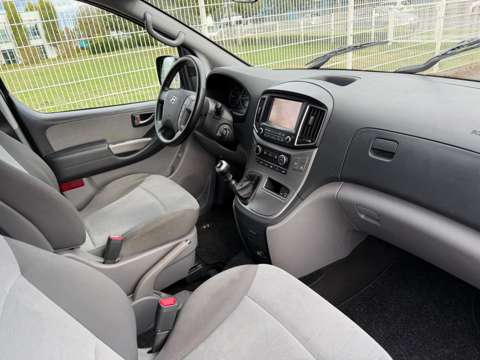 Hyundai H-1 2.5 CRDi Travel Navi/Klima/8-Sitze/AHK/EURO6