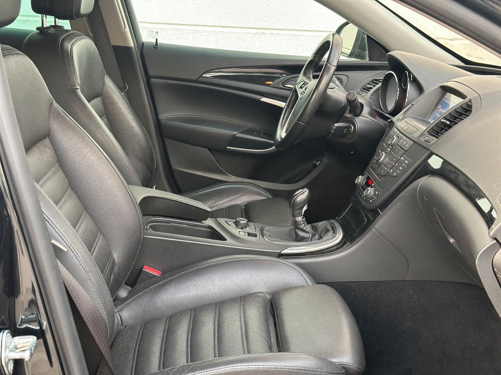 Opel Insignia 2013 — photo 10
