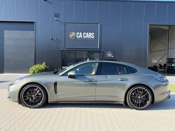 Porsche Panamera - 3