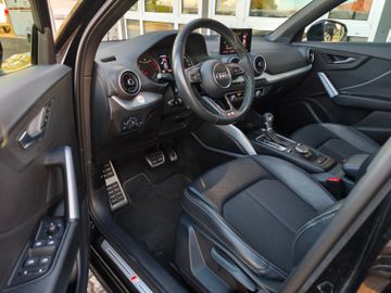 Audi Q2 35 TFSI sport*S-Tronic*LED*Alu*SHZ*PDC*