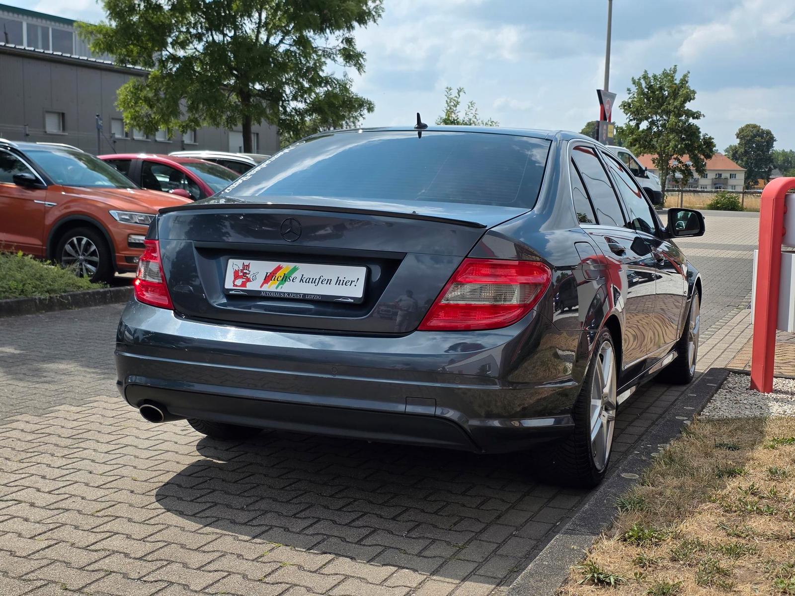 Mercedes-Benz C200 2007 — photo 8