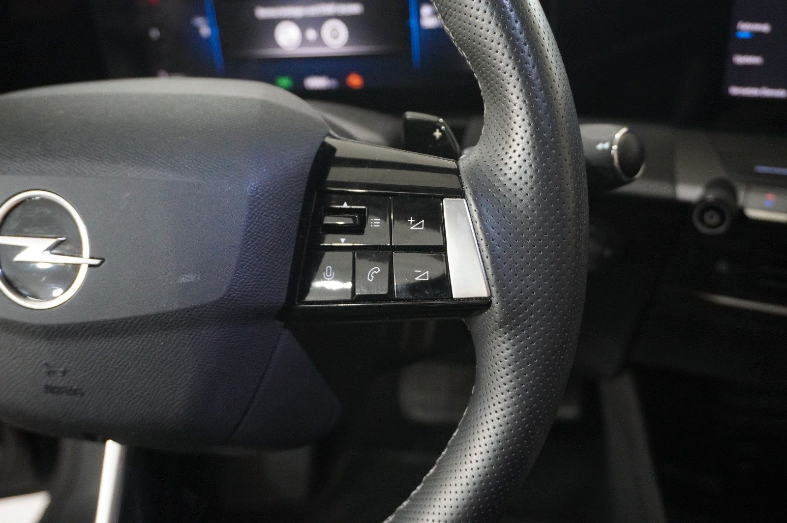 Fahrzeugabbildung Opel Astra L Lim. 1.5D ELEGANCE NAVI/LED/KAMERA/SPORT