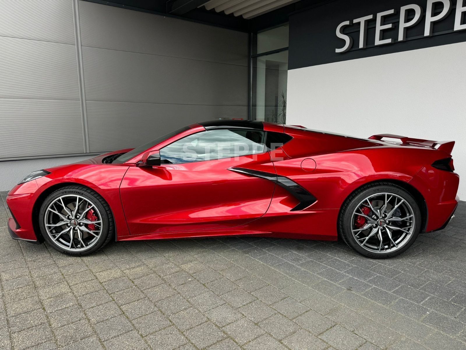 Corvette C8 Stingray Coupe 6,2 V8 3LT Europamodell STEPPE
