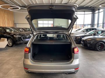 Volkswagen Golf VII Variant *ACC*NAVI*SHZ*PDC*LED*TOUCH*