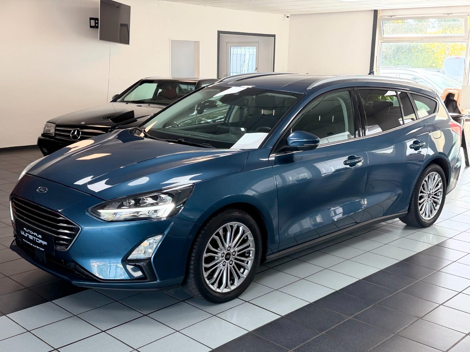 Ford Focus Turnier Titanium X AHK/LED/HuD/APP/CAM/ACC