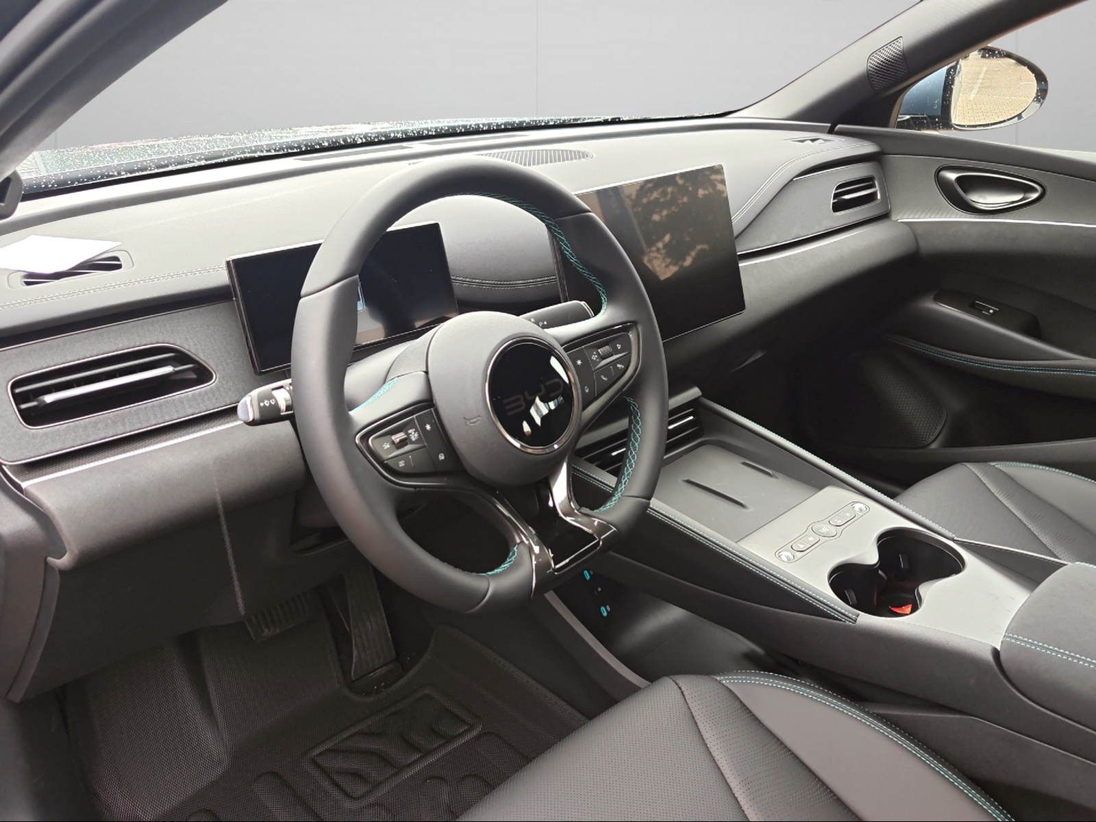 BYD SEAL 6