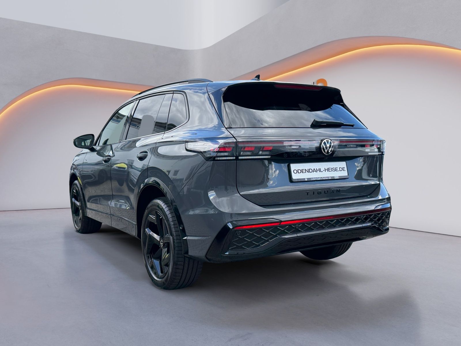 Volkswagen Tiguan R-Line 2.0 TSI OPF 4MOTION DSG 360° KAMER imagem 3