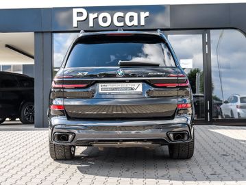 BMW X7 - 11