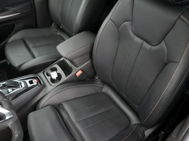 Grandland ELEGANCE AT+LED MATRIX+NAVI+360 GRAD K