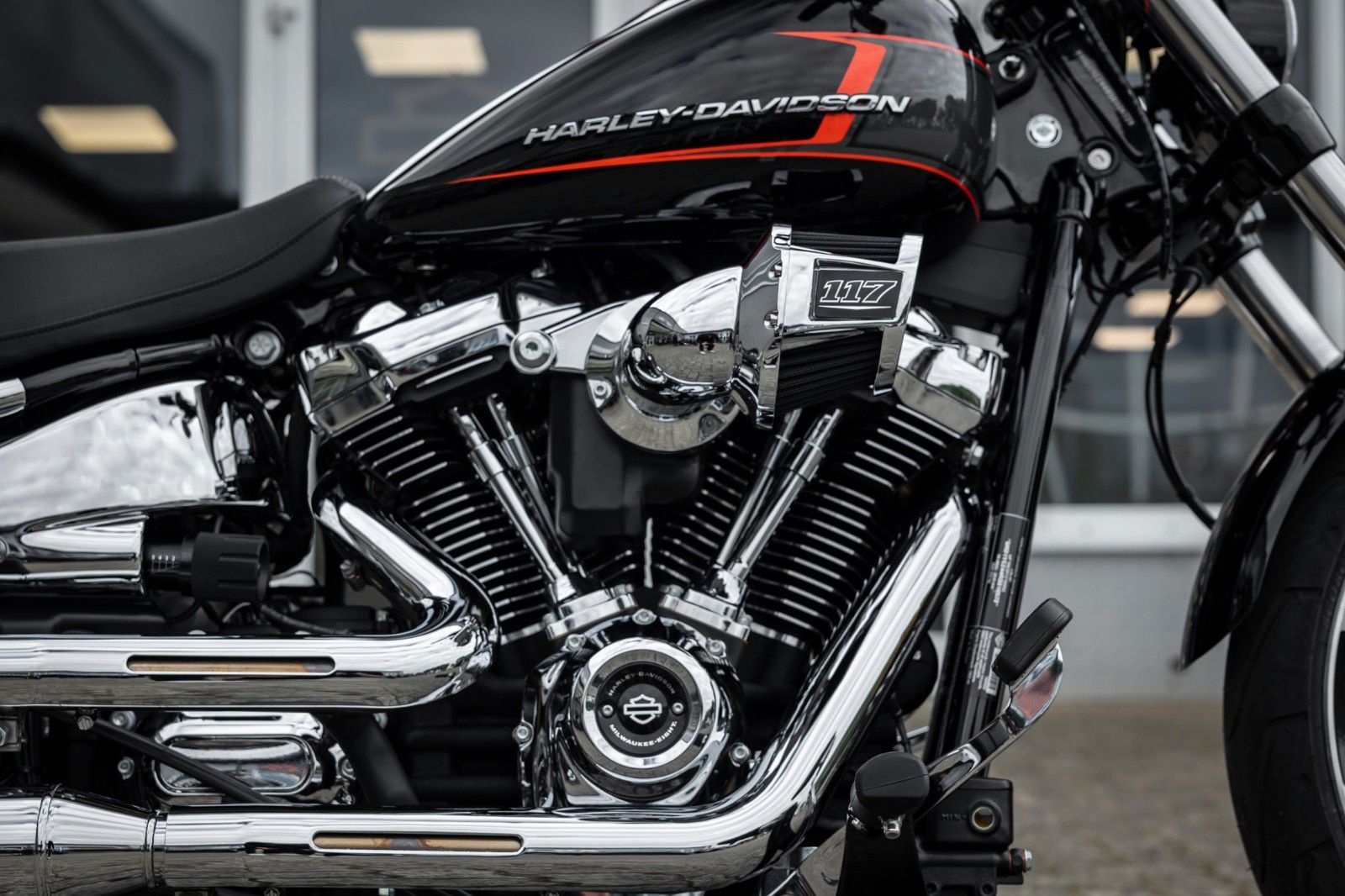 Fahrzeugabbildung Harley-Davidson FXBR Breakout 117 cui -Jekill & Hyde -