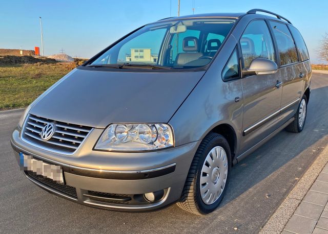 Volkswagen Sharan 1.9TDI Org.69.000KM Navi AHK 7 SItze