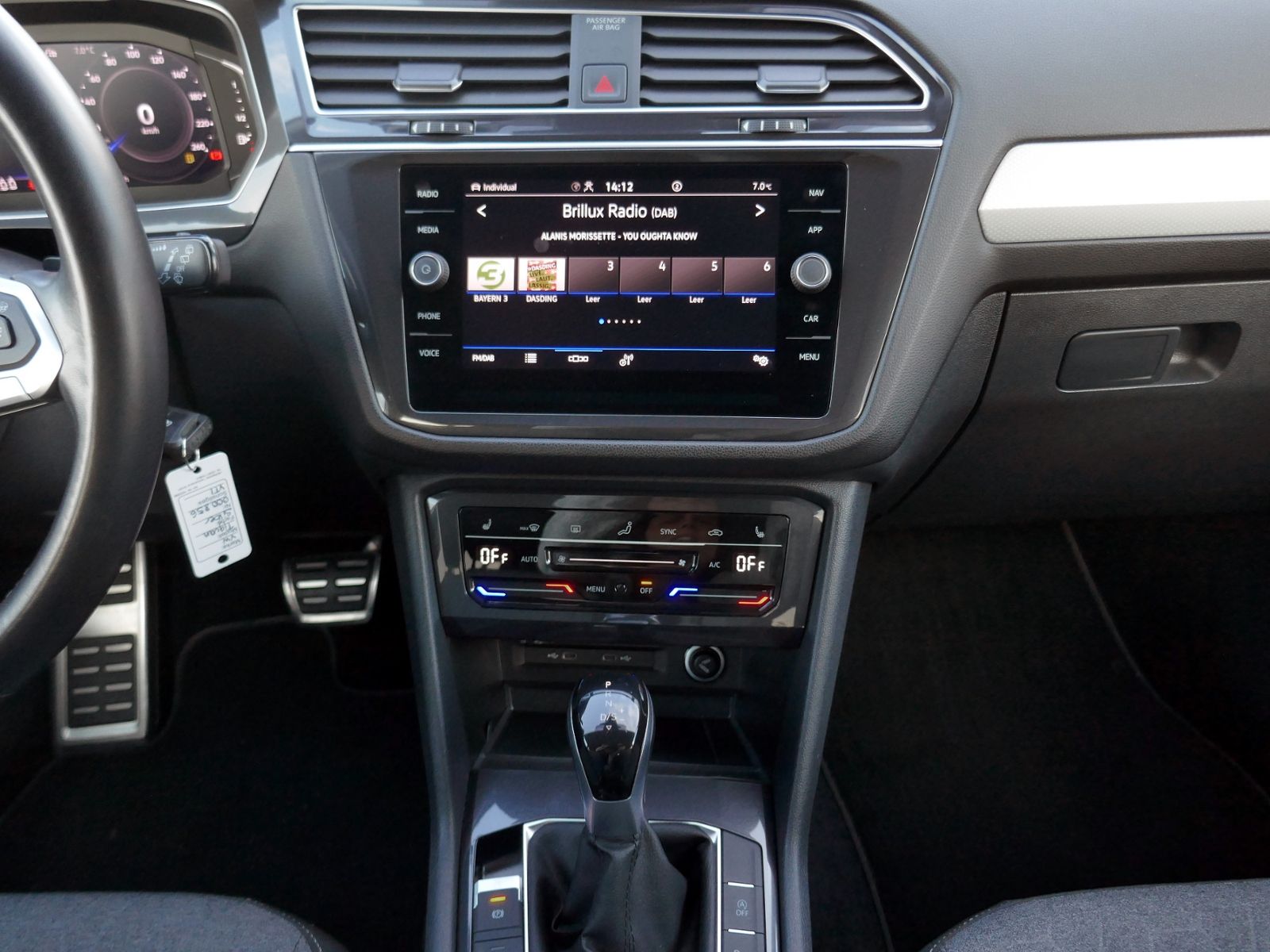 Fahrzeugabbildung Volkswagen Tiguan Allspace MOVE 4M 2.0 TDI DSG LED AHK RFK