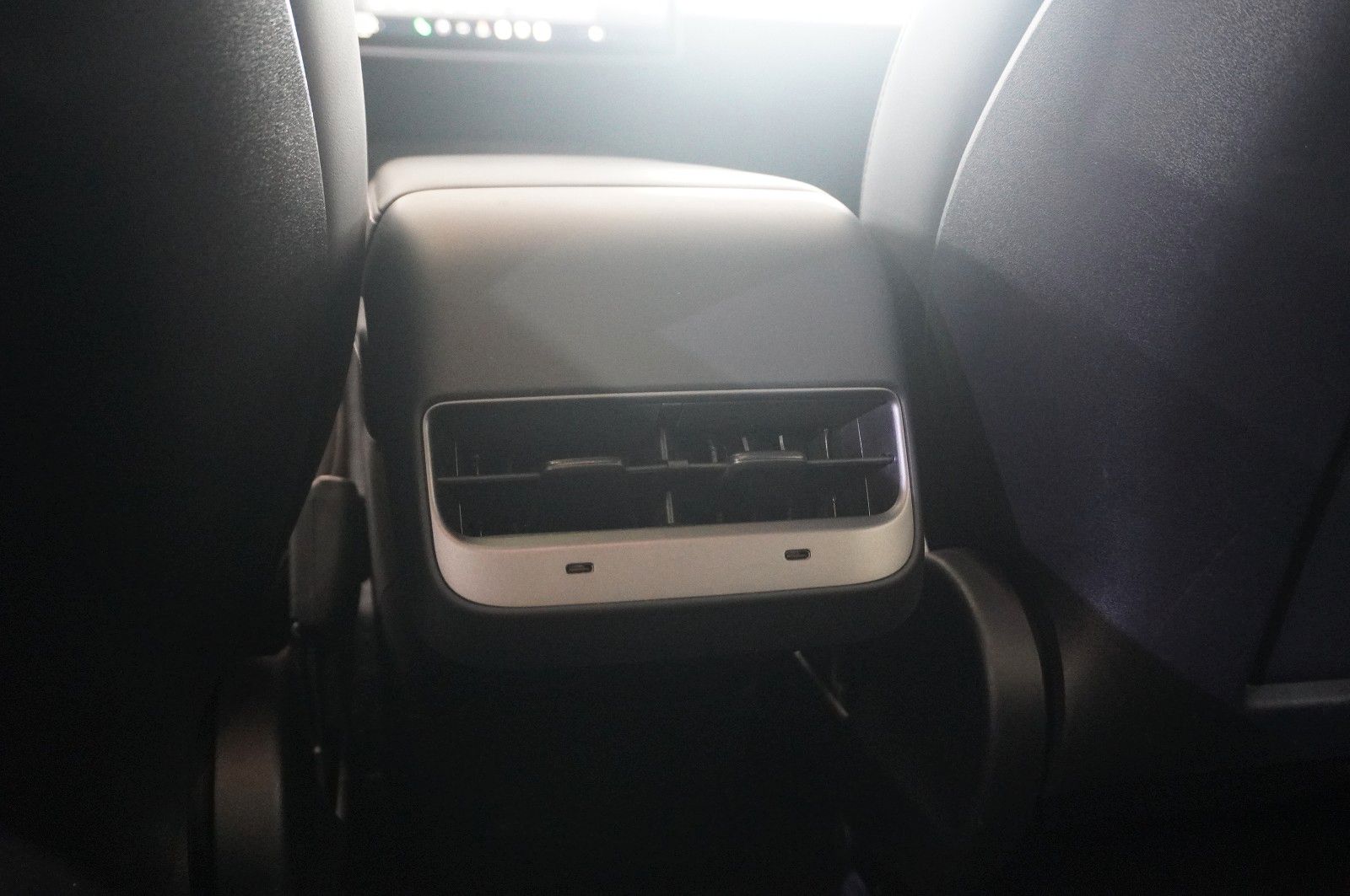 Fahrzeugabbildung Tesla Model 3 LONGRANGE DUAL-MOTOR NAVI/KAMERA/SH/PANO