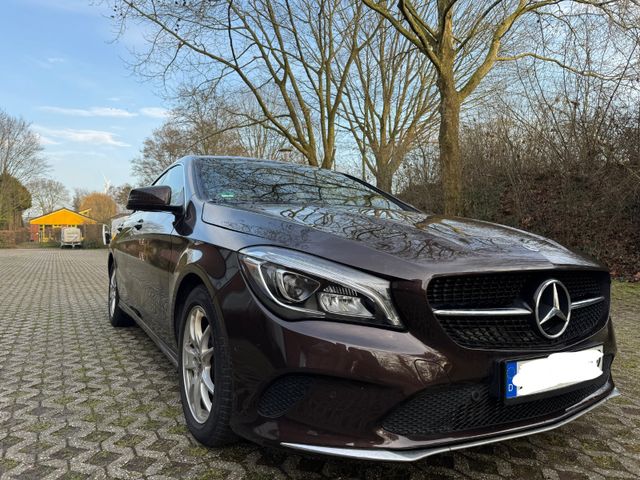 MERCEDES-BENZ CLA 200 CDI | 135.000km | Xenon | Automatisch