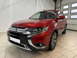 Mitsubishi Outlander Top 2.0 Automatik 4WD 7-Sitze Navi Kam - Mitsubishi Outlander Top mit Benzin-Antrieb