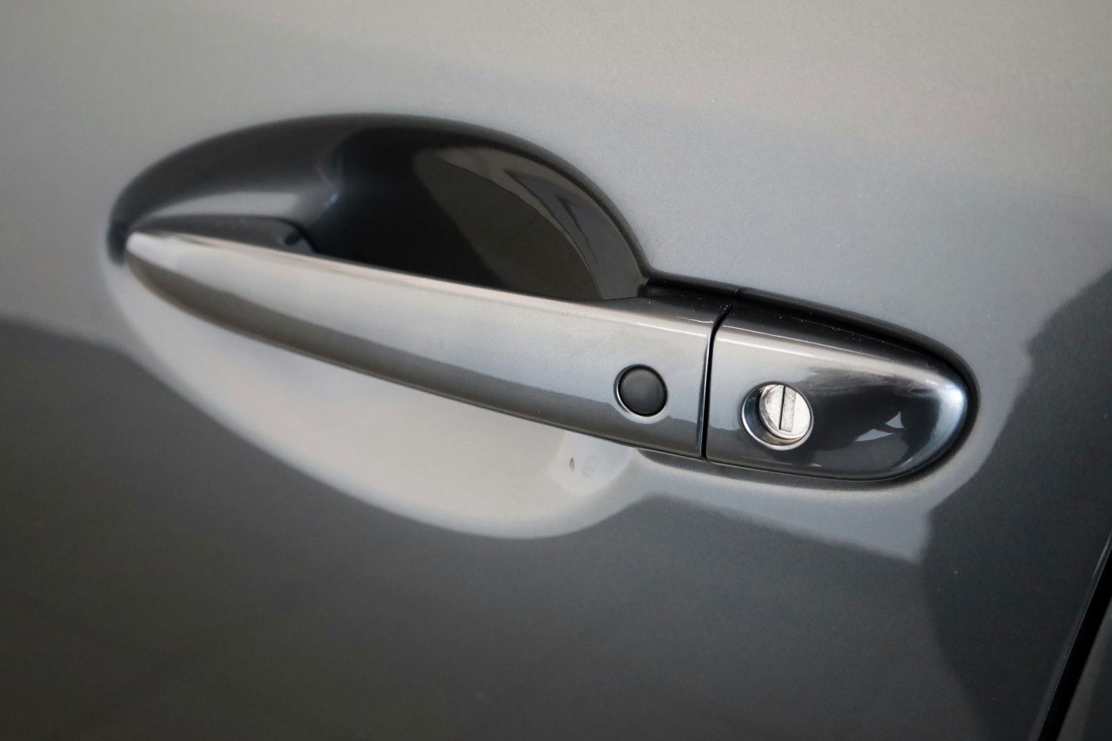 Fahrzeugabbildung Mazda 3 Lim. Sports-Line Navi,LED,SH,PDC,Kamera,HUD