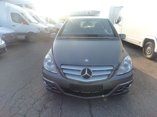 Mercedes-Benz B 180 CDI Automatik Klimaautomatik T-Leder Navi