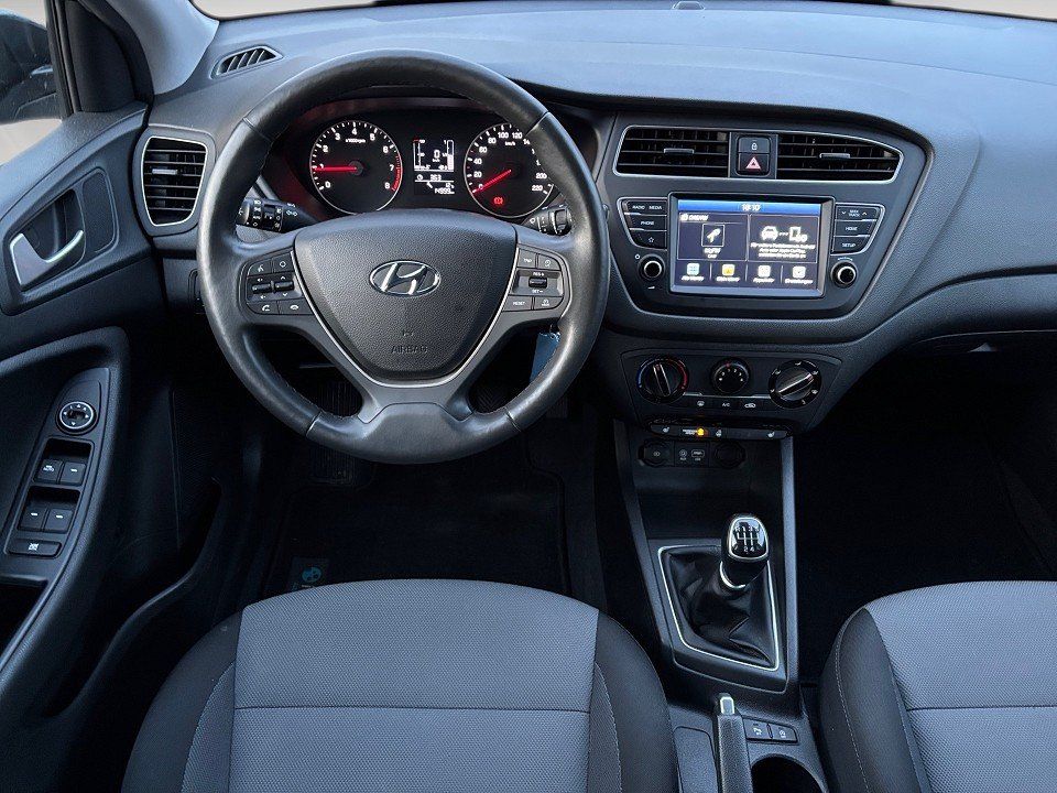 Fahrzeugabbildung Hyundai New i20 1.0T 100PS Sonderedition YES!