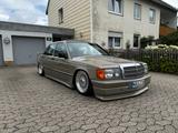 Mercedes-Benz W201 190 2.0 Original Werks ... - Mercedes-Benz 190 mit Benzin-Antrieb: Limousine, 2.0
