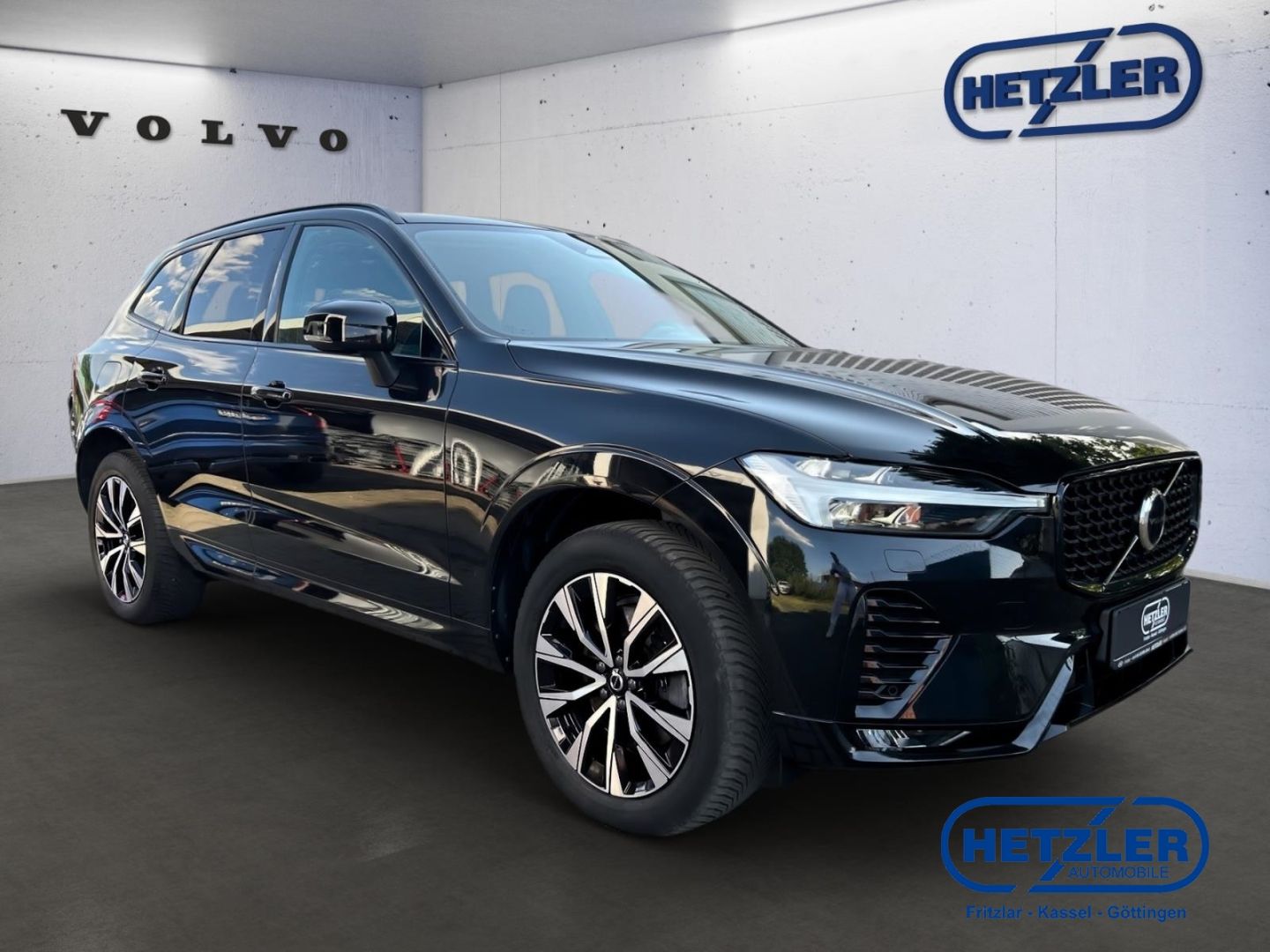 Volvo XC60 B4 Diesel Plus Dark AWD StandHZG AHK Digita foto 2