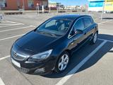 Opel Astra 1.4 Turbo Sport 103kW Sport - Opel Astra aus 2010: Turbo