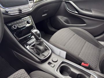 Opel Astra SportsTourer 1.4 Dynamic Kamera Navi AHK