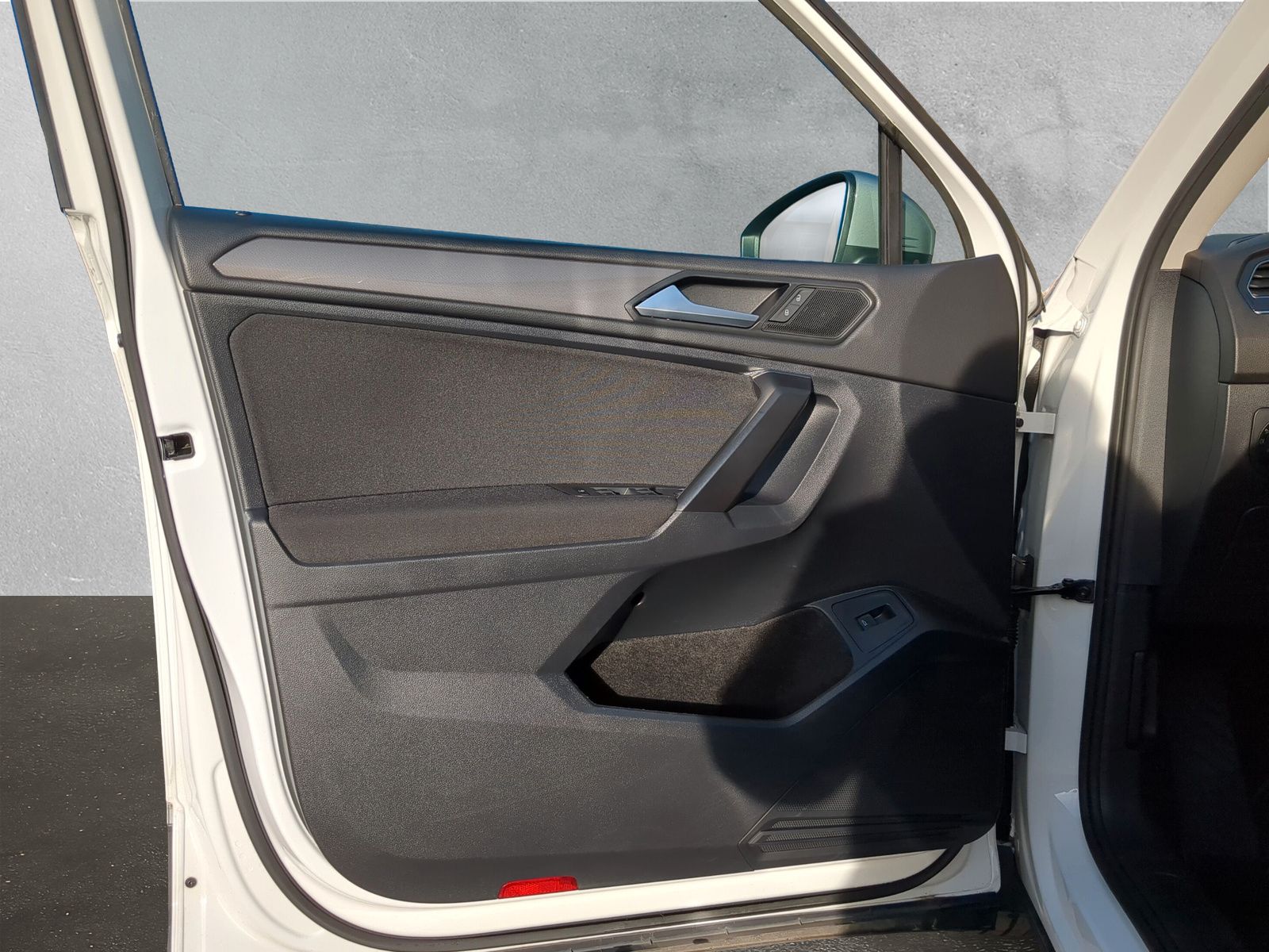 Fahrzeugabbildung Volkswagen Tiguan Allspace 2.0 TDI Life AHK AppConnect el.