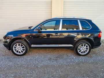 Porsche Cayenne - 6