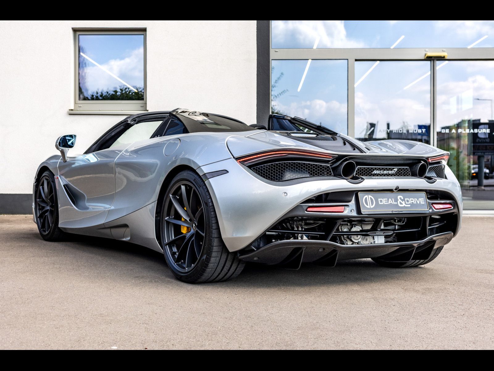 McLaren 720S SPIDER°STEALTH°XPEL°ELITE PAINT°B&W°LIFT imagem 3