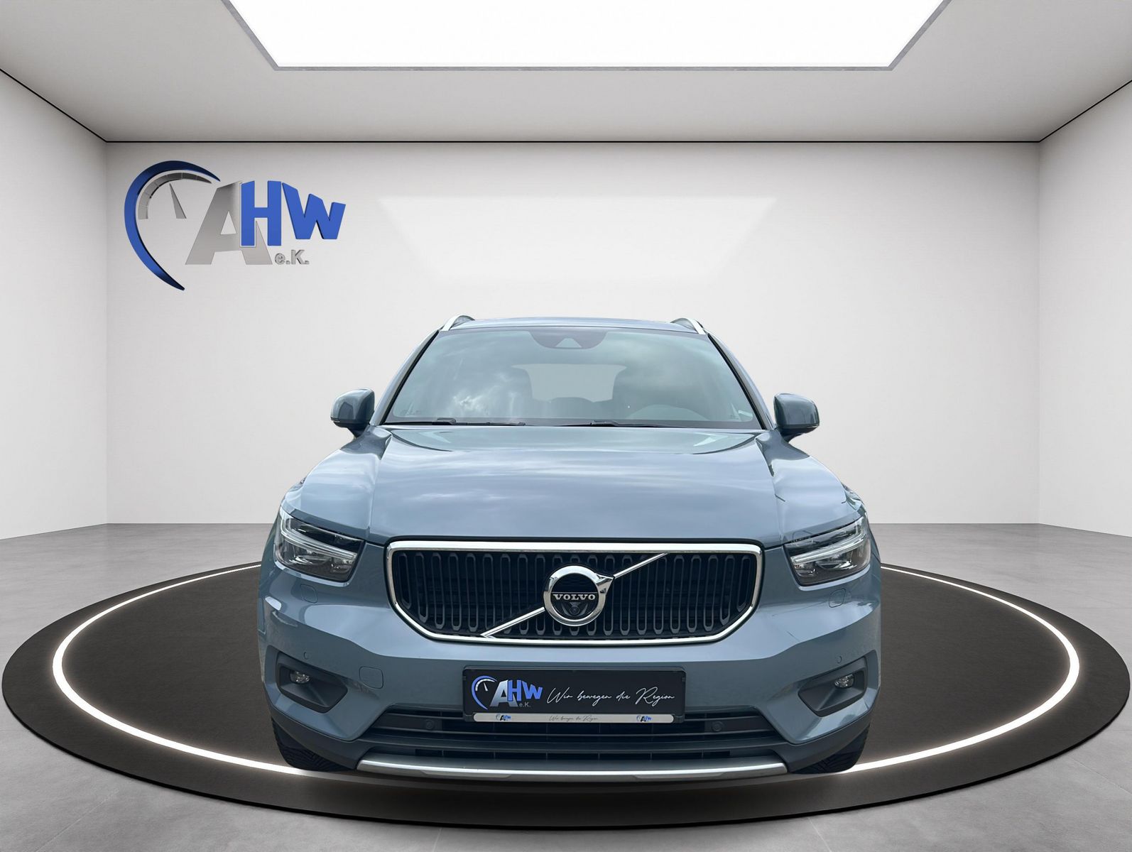 Fahrzeugabbildung Volvo XC40 D3 Geartronic Momentum Pro