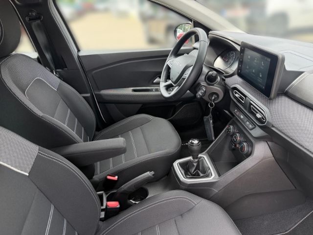 Fahrzeugabbildung Dacia Sandero III Expression +KLIMA+DAB+CARPLAY+PDC+UV