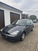 Ford Focus 1.6l TÜV NEU// AUTOMATIK // KLIMA - Ford Focus mit Benzin-Antrieb: Kleinwagen, Automatik