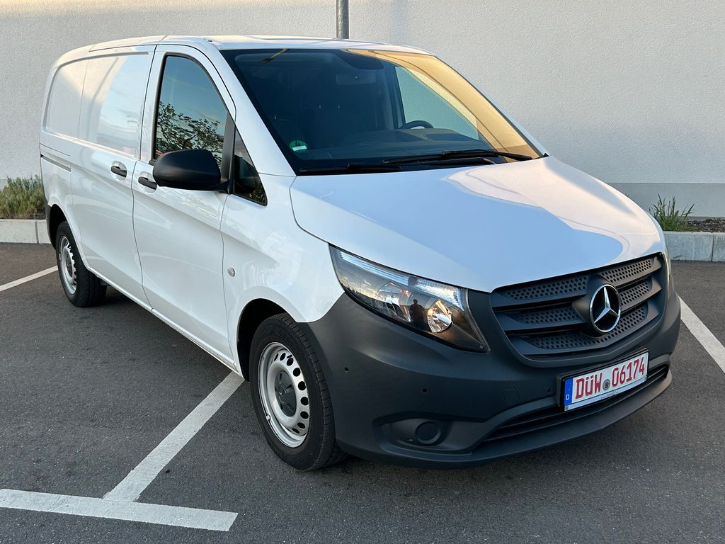 Image of Mercedes-Benz Vito