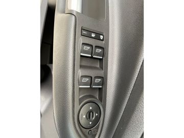 Ford Kuga - 10
