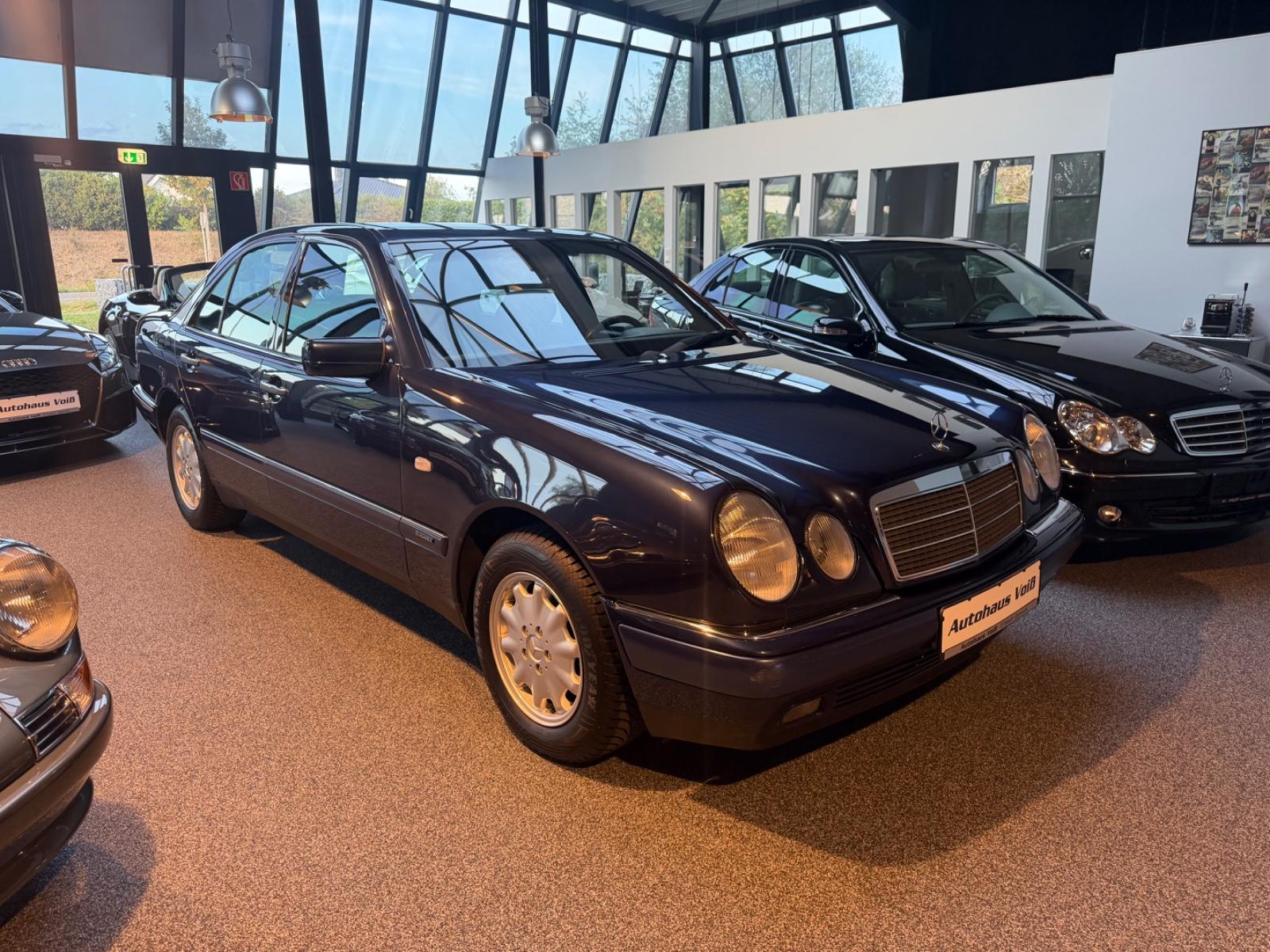 Mercedes-Benz E 220 Diesel Elegance|1.Hand|Mercedes-Scheckheft