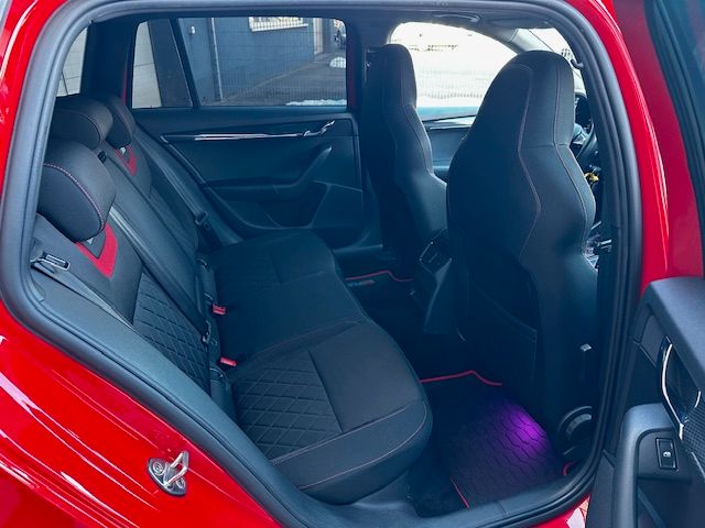 Octavia Combi RS PANO;NAV;BFS;CARPLAY