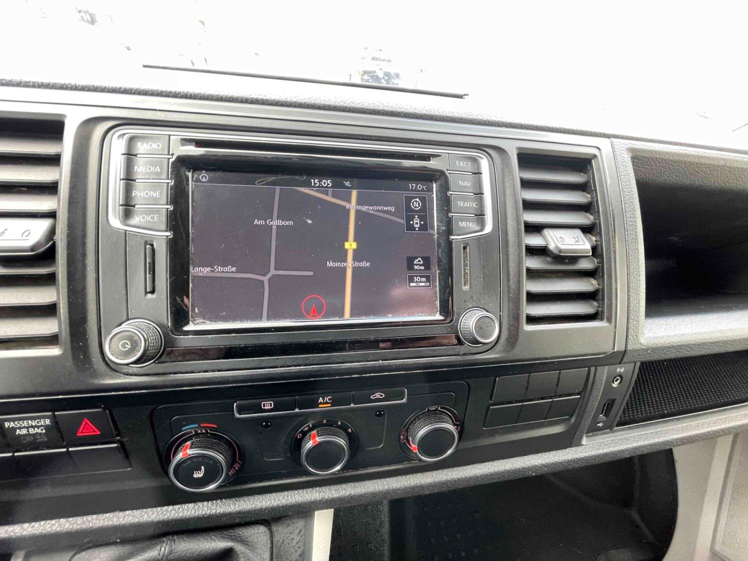 Volkswagen T6 Transporter Kasten Mittelhochdach lang  Klima