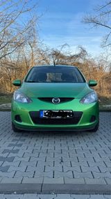Mazda 2 1.3 55kW Impuls Impuls - Mazda 2: Grün, Metallic