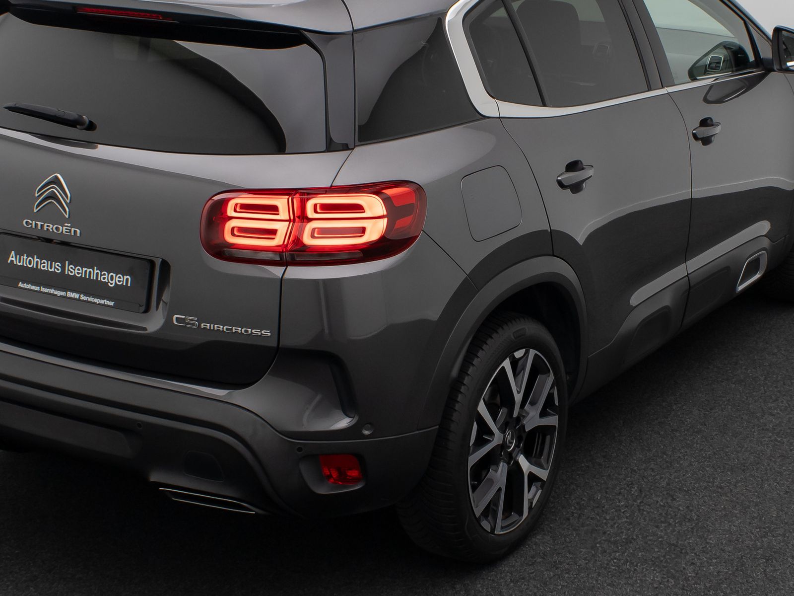 Fahrzeugabbildung Citro&euml;n C5 Aircross SHINE 360&deg;ACC Panorama AHK 19" Voll