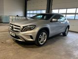 Mercedes-Benz GLA 200 d 4MATIC DCT  - Mercedes-Benz GLA 200: 4matic