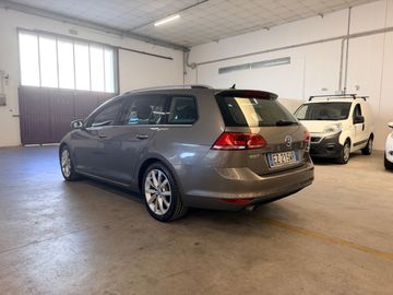 Volkswagen Golf - 7