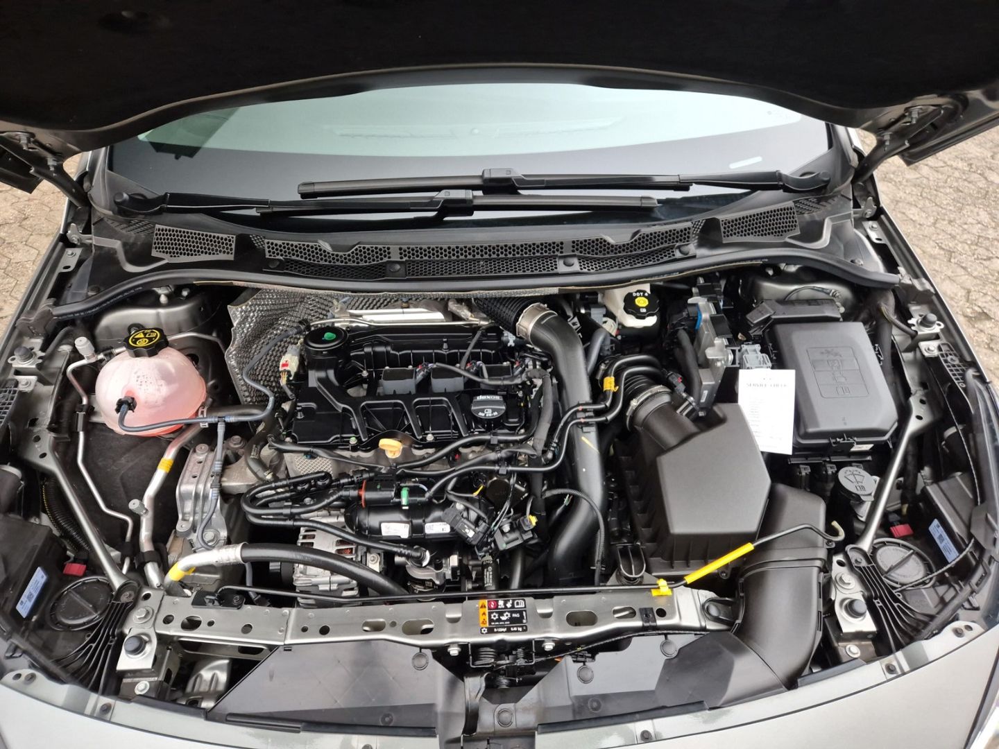 Fahrzeugabbildung Opel Astra K Elegance Start Stop EU6d ASTRA Turbo 1.2