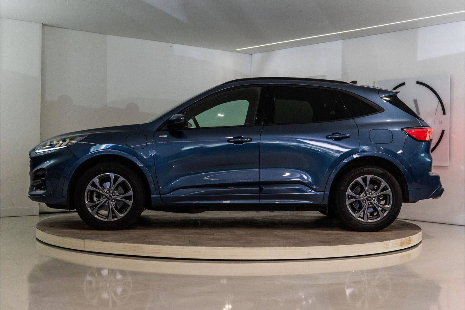 Ford Kuga 2.5 PHEV ST-Line 225 PK | Automaat | ACC | imagem 2